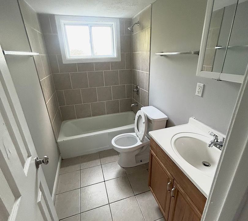 2nd image of 3404 Shagbark Rd APT 1