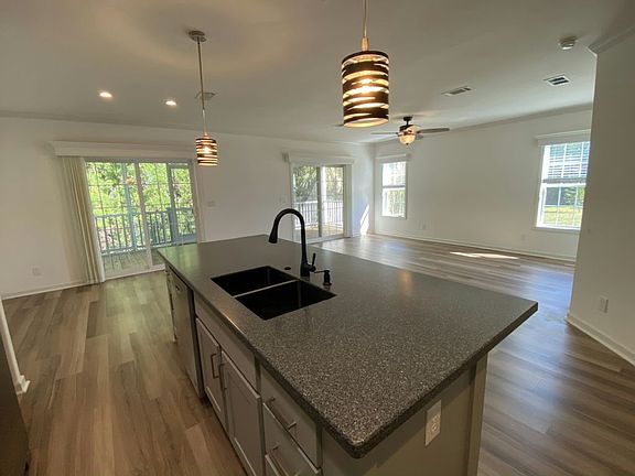 5th image of 578 Johnathans Cay