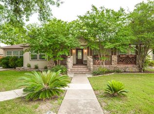 803 Elizabeth Rd, Terrell Hills, TX 78209