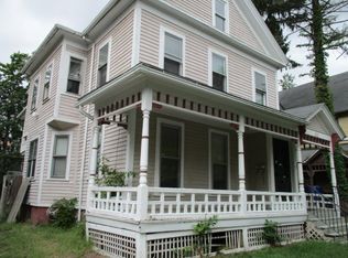 50 Buckingham St, Springfield, MA 01109