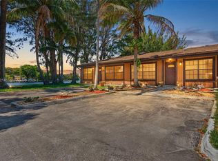 10351 Juniper Ct, Pembroke Pines, FL 33026