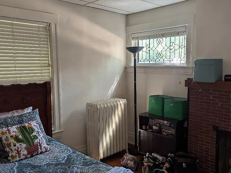 1099 Park Ave #1 — Photo 12