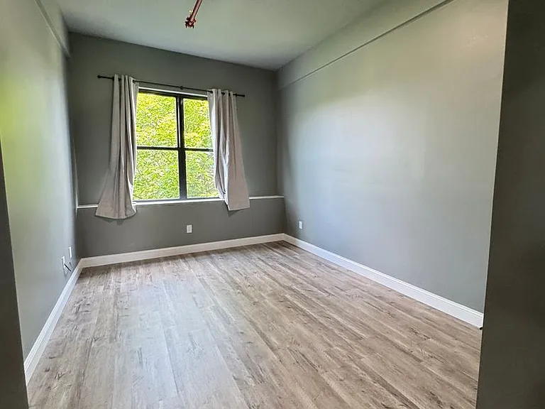 70 Webster St #211 — Photo 4