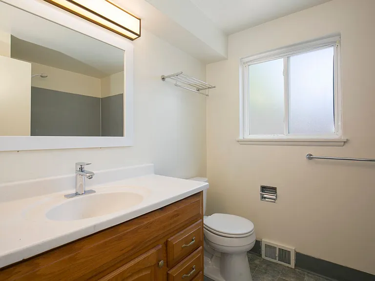 Engine House Apartments — Photo 5