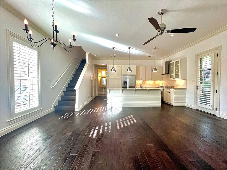 800 Rosedale Ter #B — Photo 4