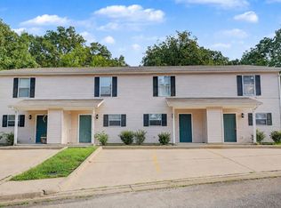 1366 E Sequoyah Ct, Fayetteville, AR 72701