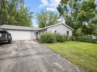 6207 Johnson St, Mc Farland, WI 53558