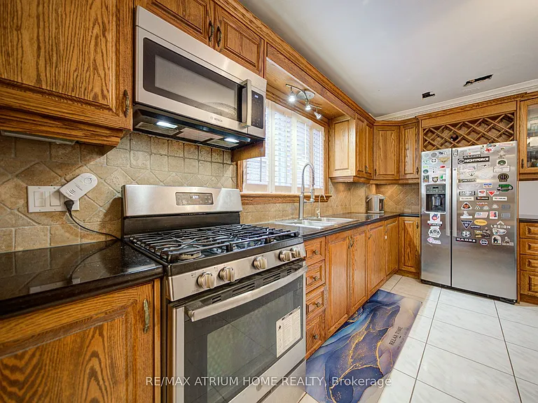 8 Patrick Blvd — Photo 6