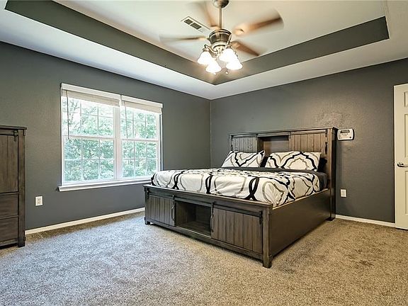 5th image of 1 Sandhurst Dr
