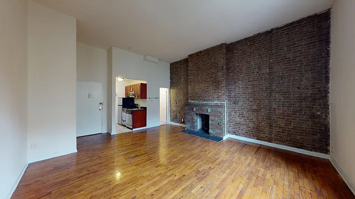 Rented by Bond New York | media 1