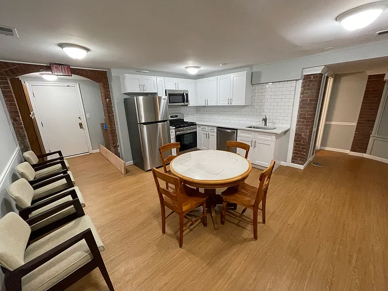 375 Orange St #4A — Photo 6