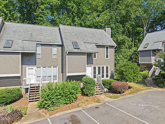 4th image of 115 Virginia Pl