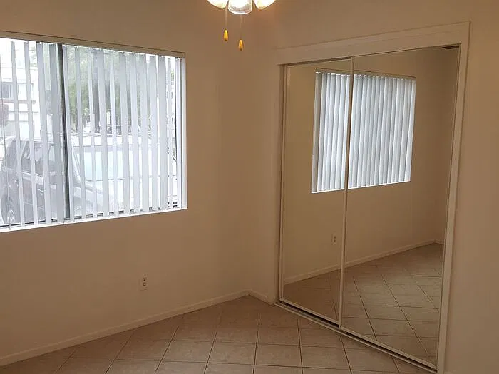 4434 Rosebud Ln — Photo 3