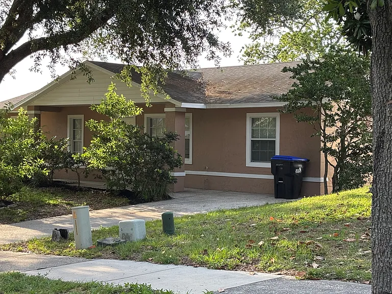 452 Apopka Hills Cir — Photo 2