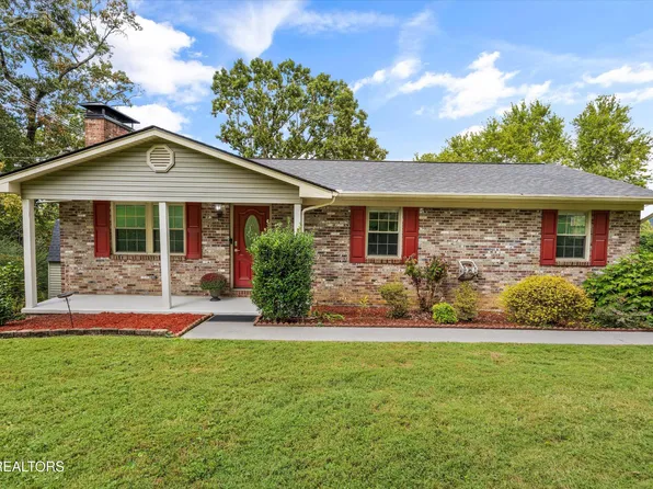 2651 Karenwood Dr, Maryville, TN 37804