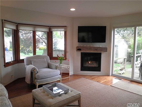 2nd image of 46 Cayuga Ave