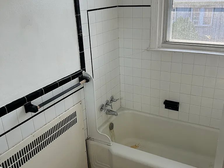 1434 E Hunting Park Ave #1 — Photo 8