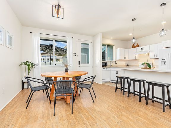 5th image of 724 Kakala St #1