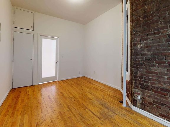 3rd image of 345 E 65th St #1B1