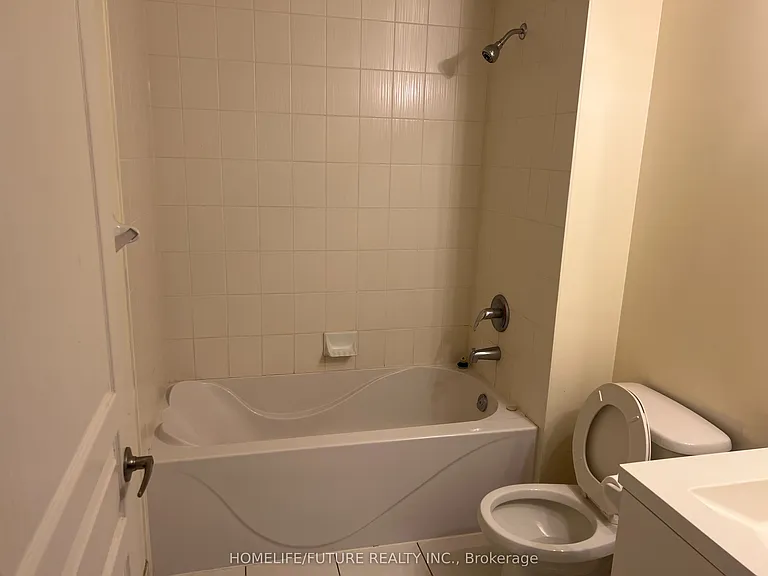 2230 Lake Shore Blvd W #403 — Photo 10