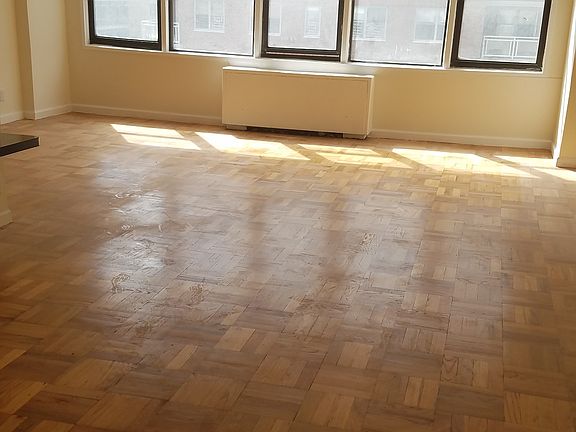 3rd image of 355 E 72nd St APT 10G