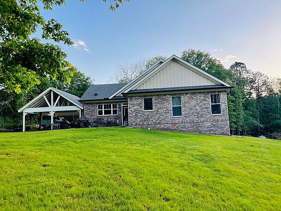 3rd image of 251 Sears Dr
