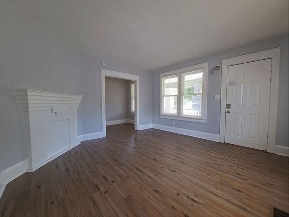 5th image of 202 E Park St