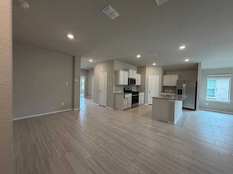 8433 Coffee Springs Dr — Photo 12