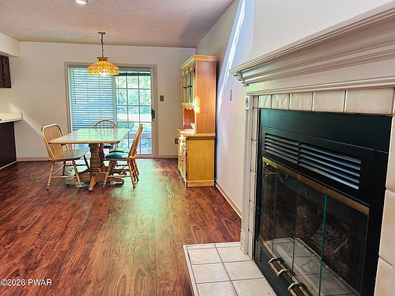 5th image of 3B Milford Town Green Ln