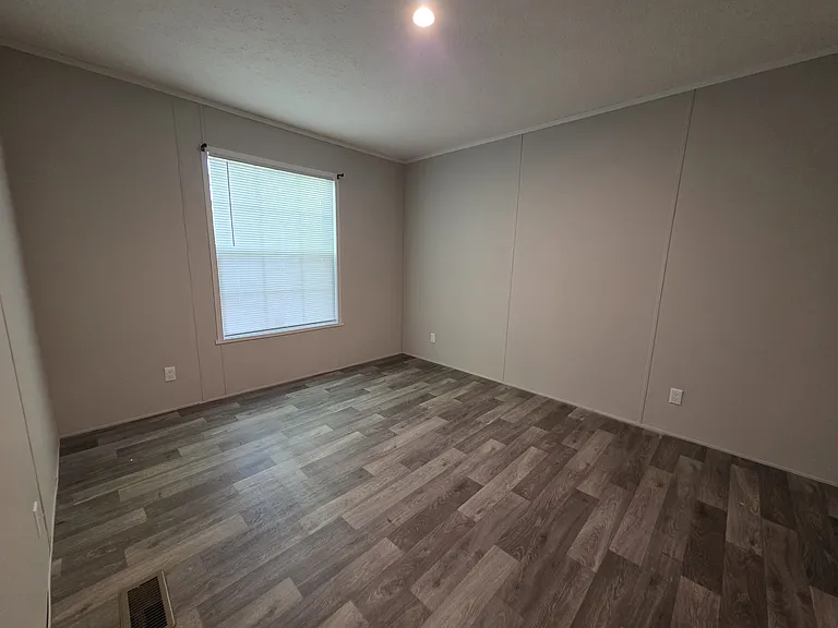 Pineview Estates — Photo 13