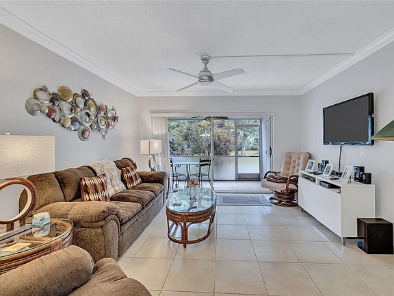 2nd image of 2660 SW 22nd Avenue #1215
