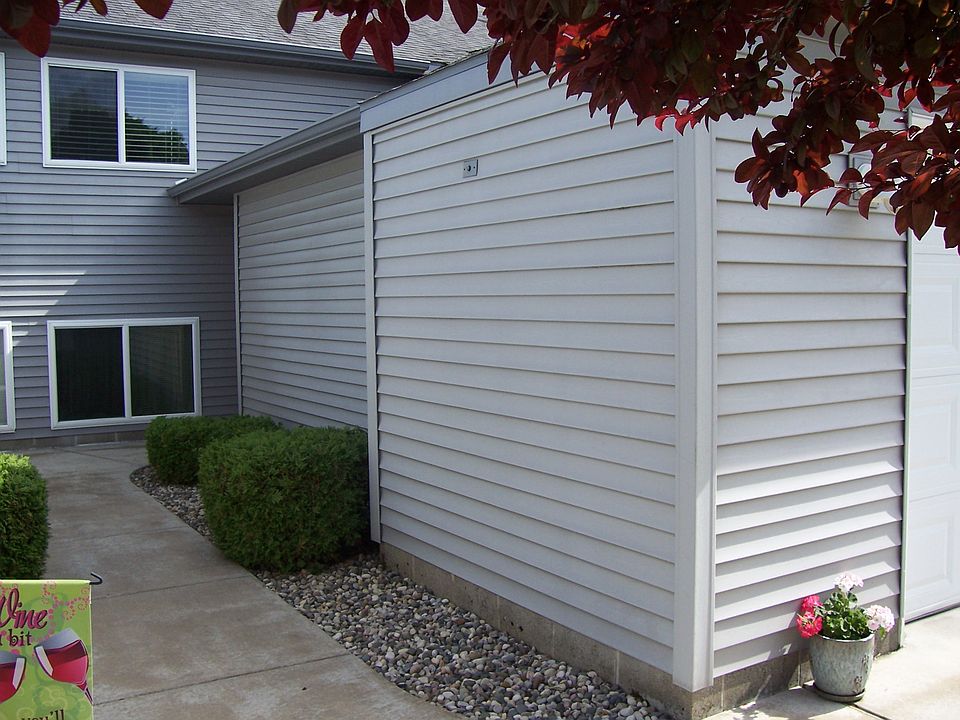 2nd image of 1545 Greenwich Rd