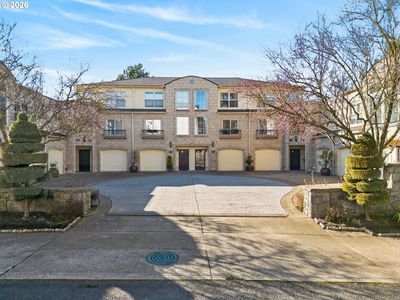 18720 SW Boones Ferry Rd, Tualatin, OR, 97062
