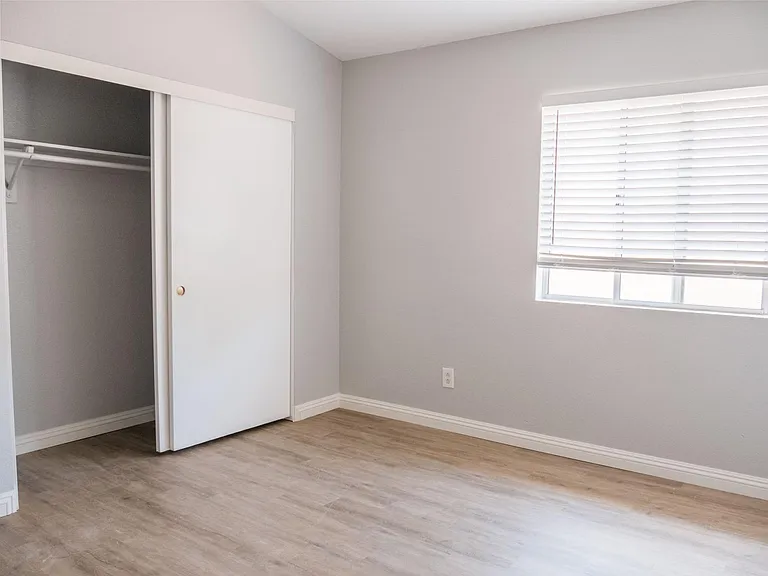 39748 Gorham Ln — Photo 13