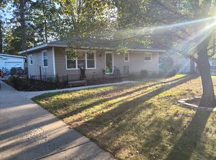 1105 Hackman Dr, Temperance, MI 48182