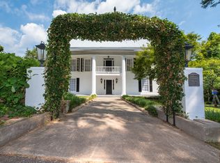 136 7th St, Mount Airy, GA 30563