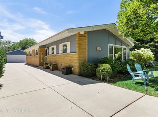 2635 Fontana Dr, Glenview, IL