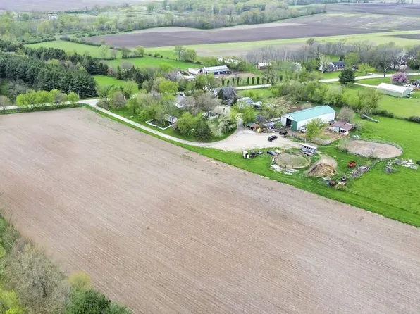 18912 River Rd, Marengo, IL 60152