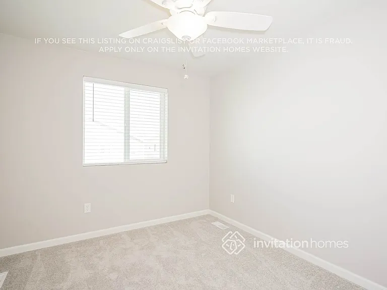 30 N Riverside Dr — Photo 8