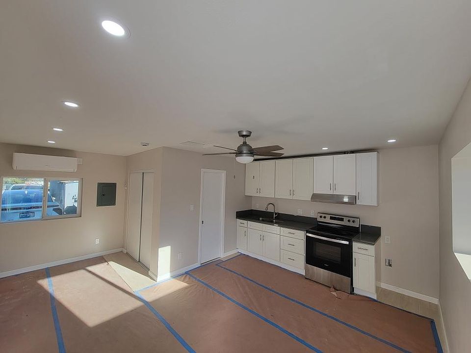 1st image of 934 Cedar St #2