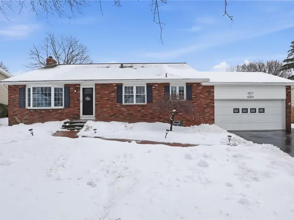 38 Orchid Dr, Rochester, NY 14616