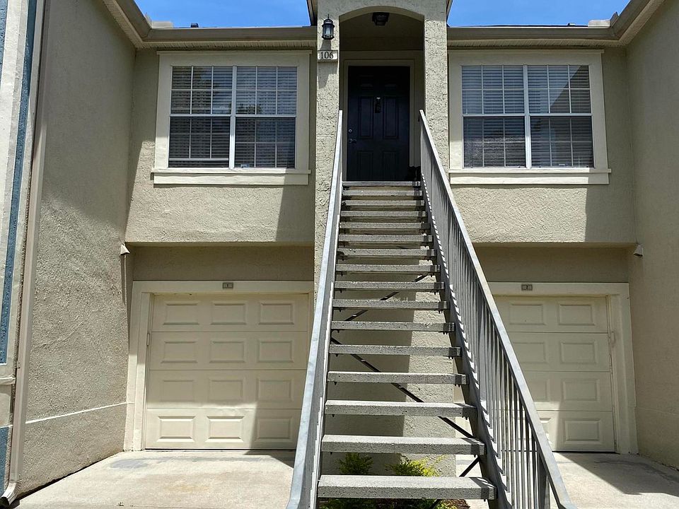 1st image of 13700 Richmond Park Dr N APT 106