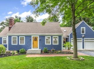 51 Lincoln Ave, Lynnfield, MA 01940