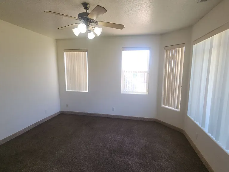 42 N Eastridge Dr — Photo 10