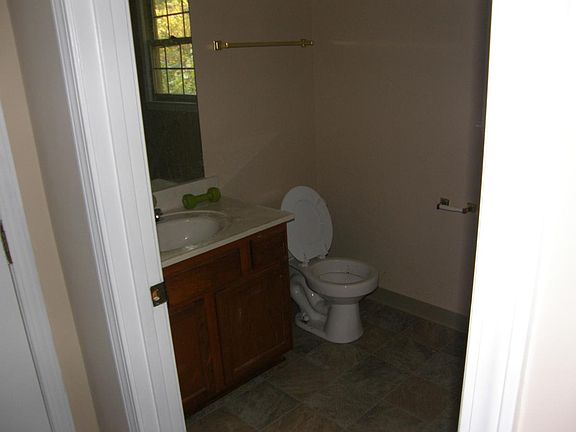 Half Bath/Laundry