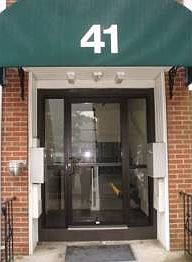 5th image of 27 Trenton St APT 3