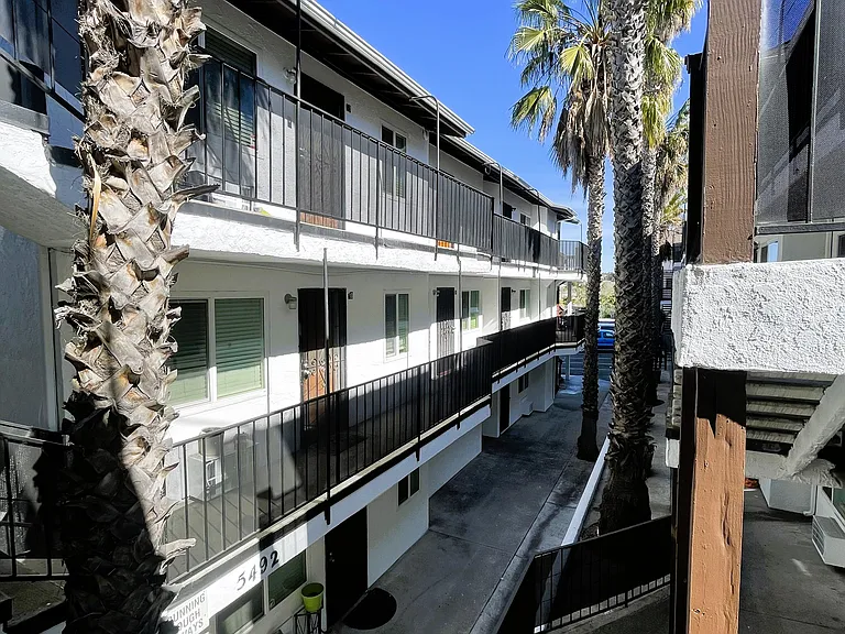 Genesis Apartments — Photo 6
