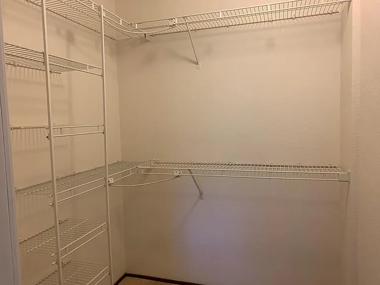 238 Racoon Ct — Photo 11