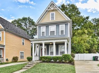 1130 Rising Oak Dr, Charlotte, NC 28206