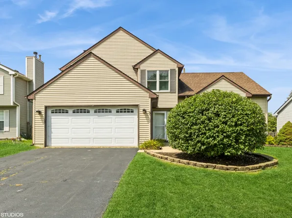 5 Marion Ct, Lake In The Hills, IL 60156